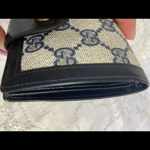 ✅SOLD✅AUTHENTIC VINTAGE GUCCI MINI COMPACT WALLET LEATHER - Picture 8 of 16
